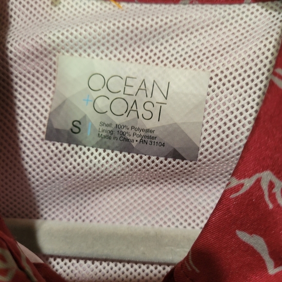 Ocean Coast Red Patterned Button-Up Shirt - Picture 6 of 11